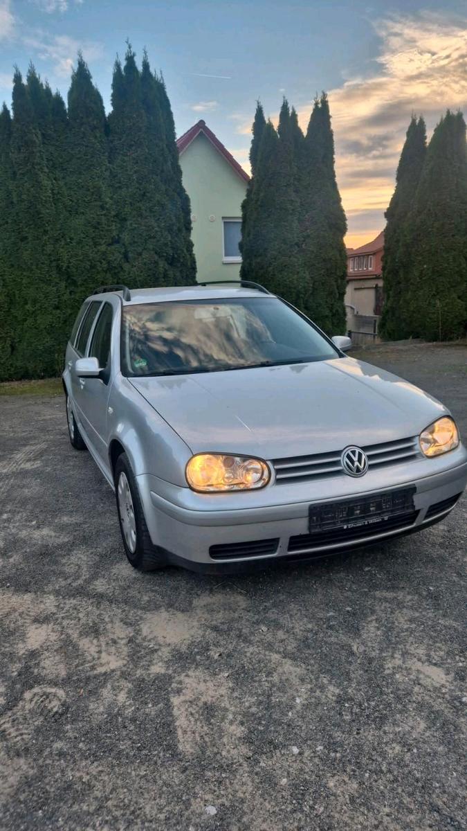 Volkswagen Golf, 2004