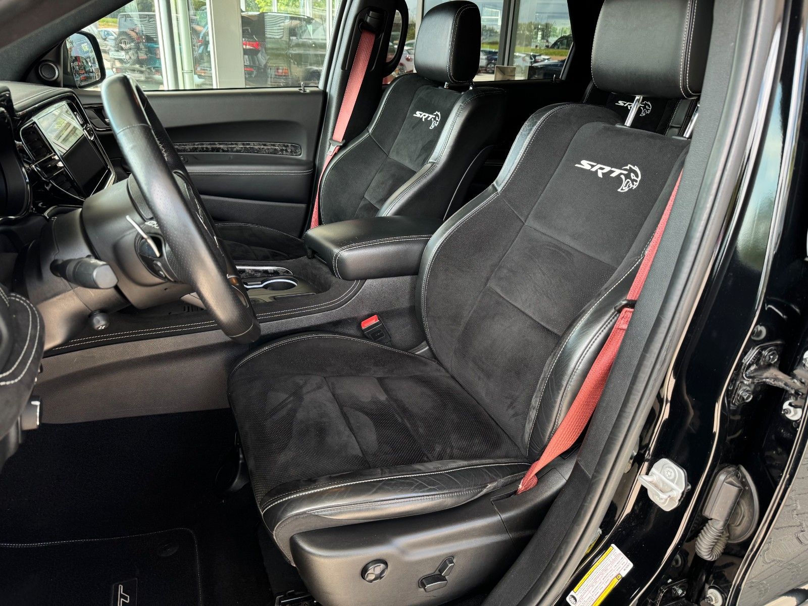 Fahrzeugabbildung Dodge Durango SRT Hellcat 6,2l Hemi Deutsche 1.Hand