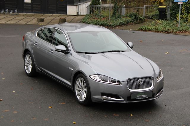 Jaguar XF 2.2 Jaguar Scheckheft/Leder/Xenon/Navi/8-fach