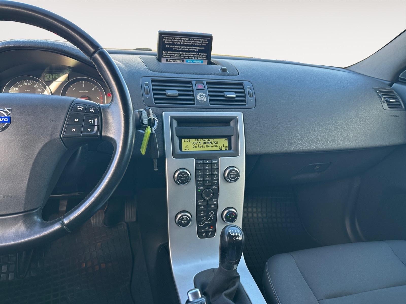 Volvo V50 2012 — photo 12