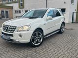 Mercedes-Benz ML 300 4MATIC AMG Paket - Mercedes-Benz ML 300 von privat