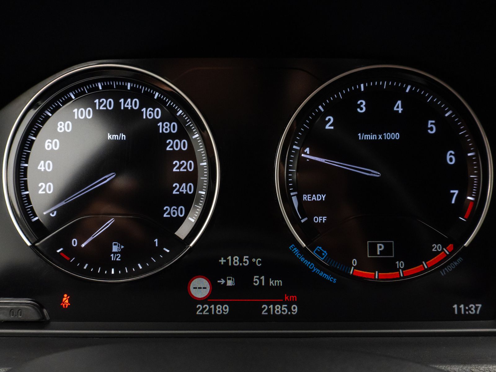 Fahrzeugabbildung BMW X1 sD18i Parkassistent DAB HiFi Navi LED Sport