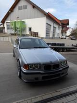 BMW 320i 320i - BMW 320 aus 1994: 320i