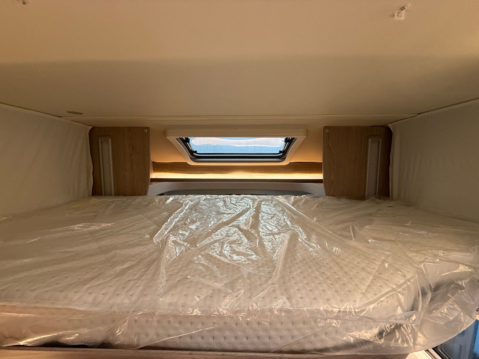 Fahrzeugabbildung Bürstner Lyseo Time Skyline 690G - Sie sparen 12.899€