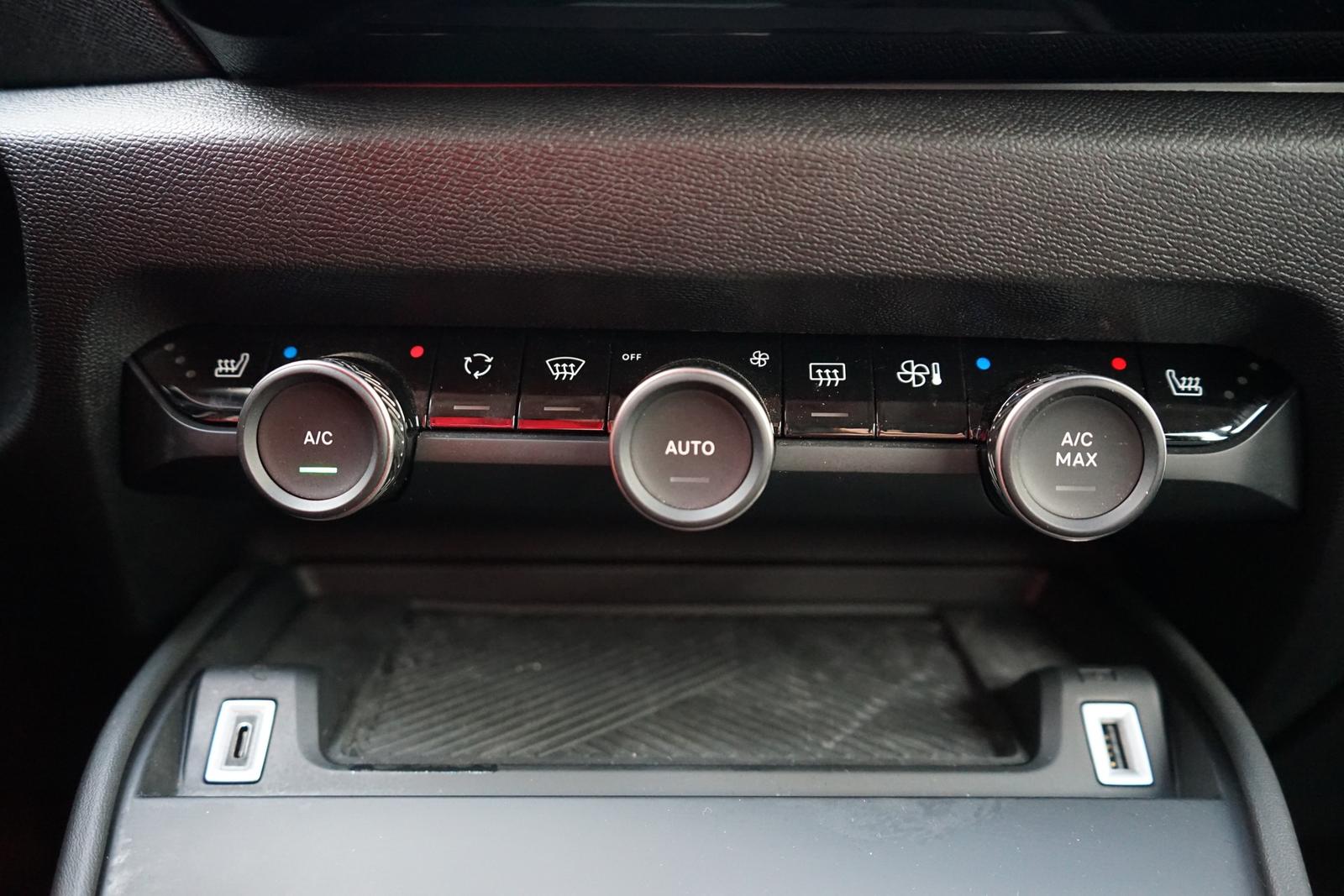 Citroën C4 PureTech130 LED AAC SHZ LHZ