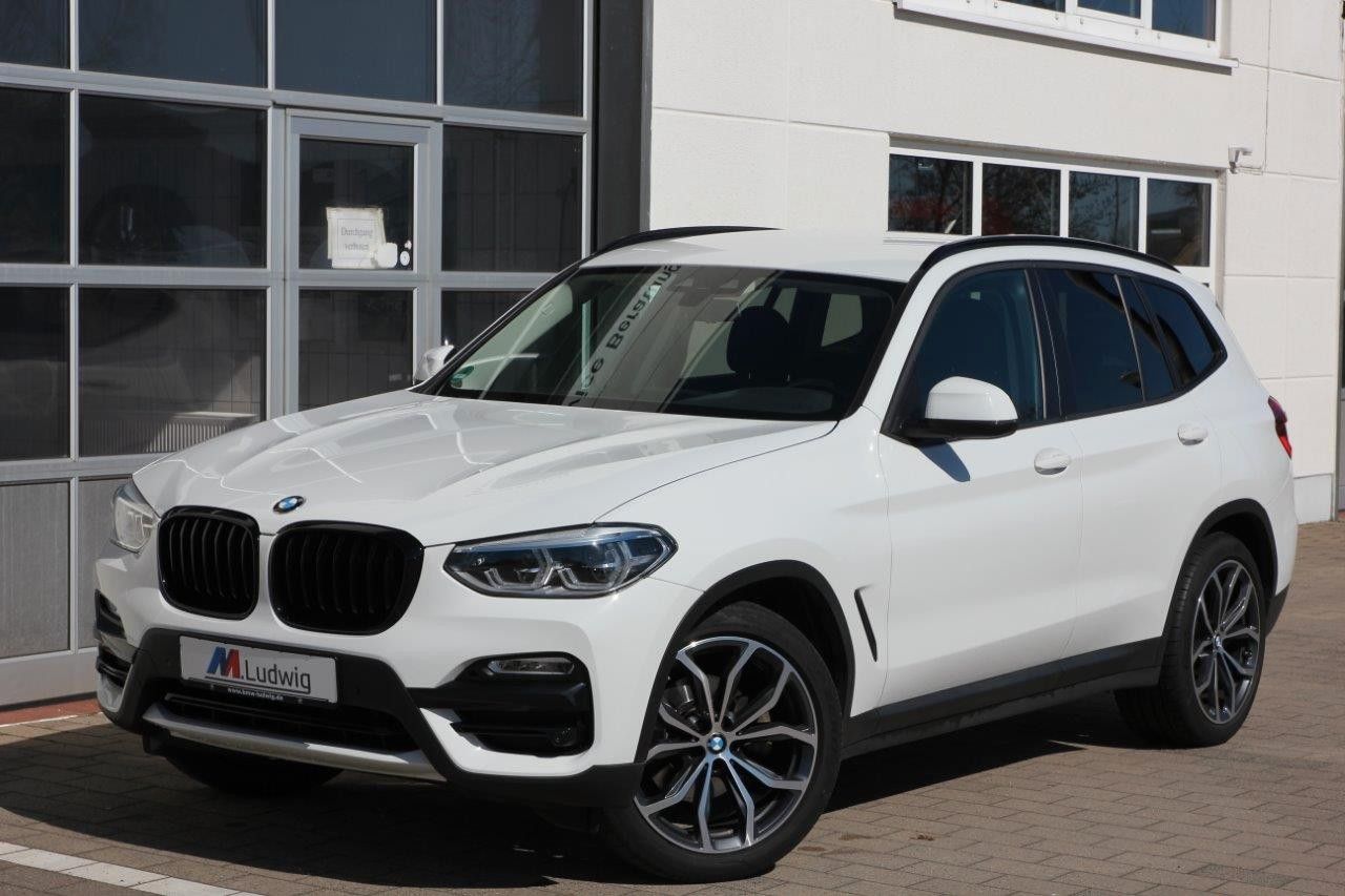 BMW X3 xDrive20i AHK E-SITZE SR+WR IMMER BMW-SERVICE