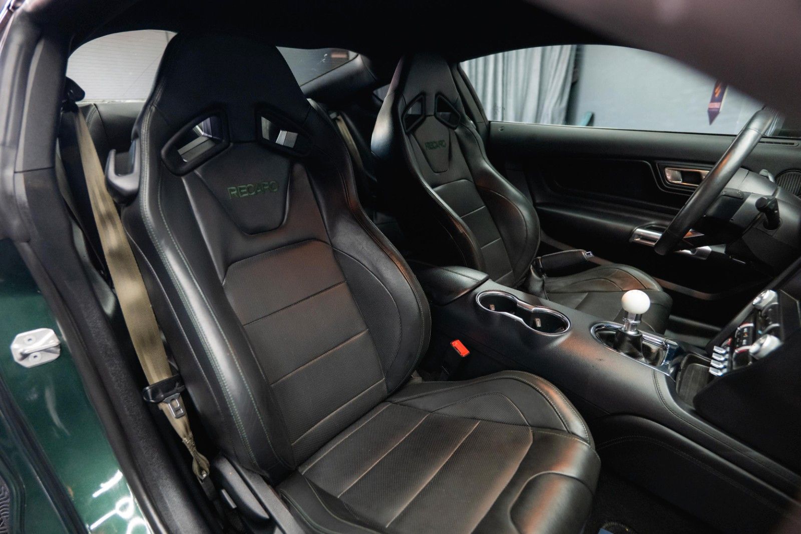 Fahrzeugabbildung Ford Mustang 5.0 V8 BULLITT 6-Gang RECARO Unfallfrei