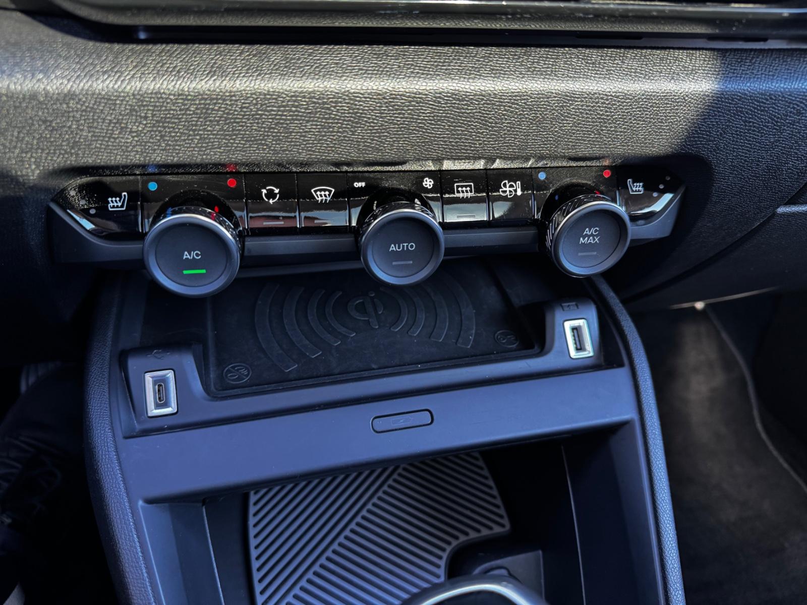 Citroën C4 Lim. Max Pano - E.Sitze - HuD - Kamera uvm...