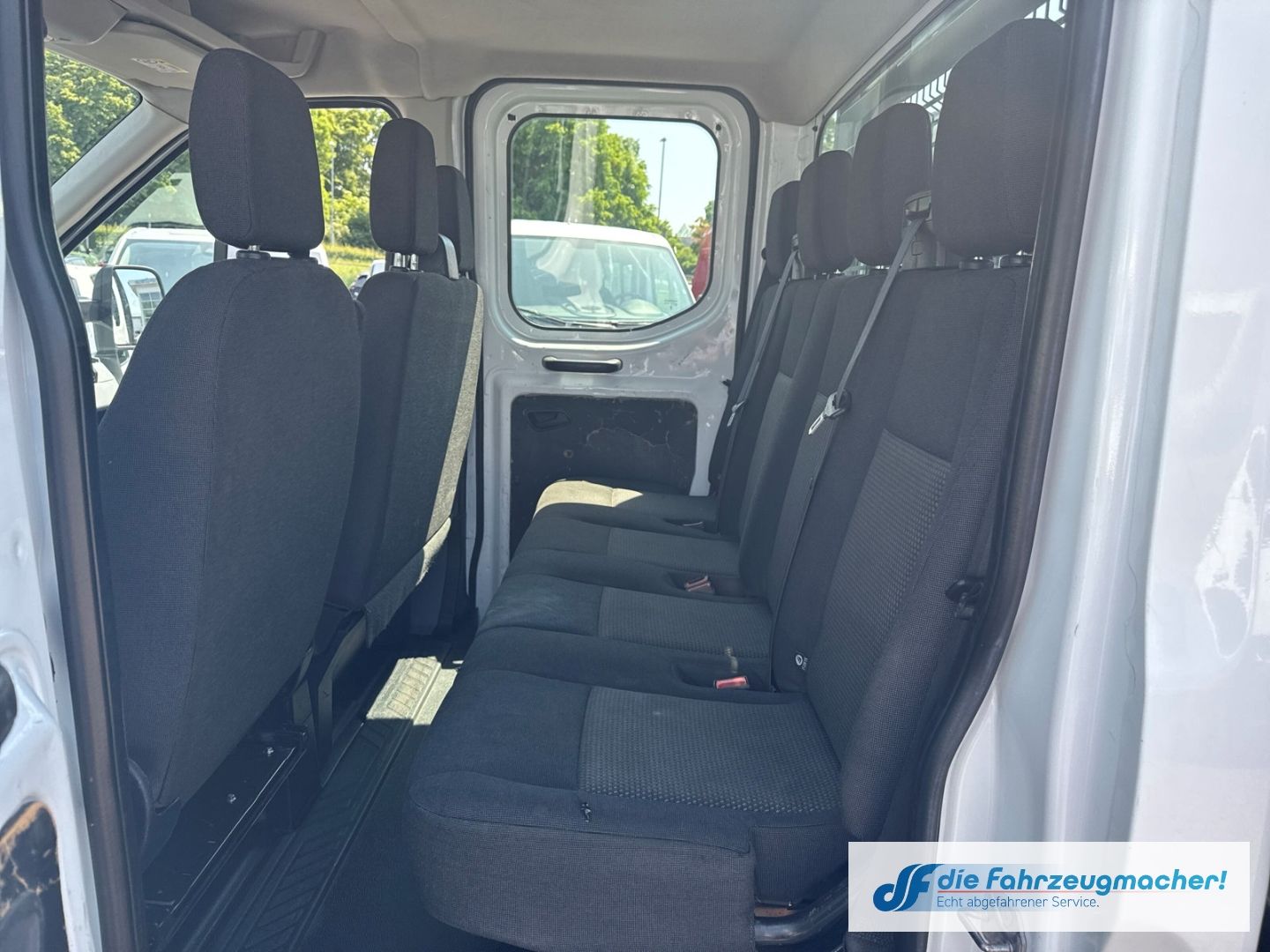 Fahrzeugabbildung Ford Transit Pritsche 310 L2 Doppelkabine AHK Tel.-Vo