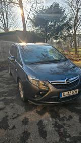 Opel Zafira Tourer Automatik - Opel Zafira Tourer in Düsseldorf