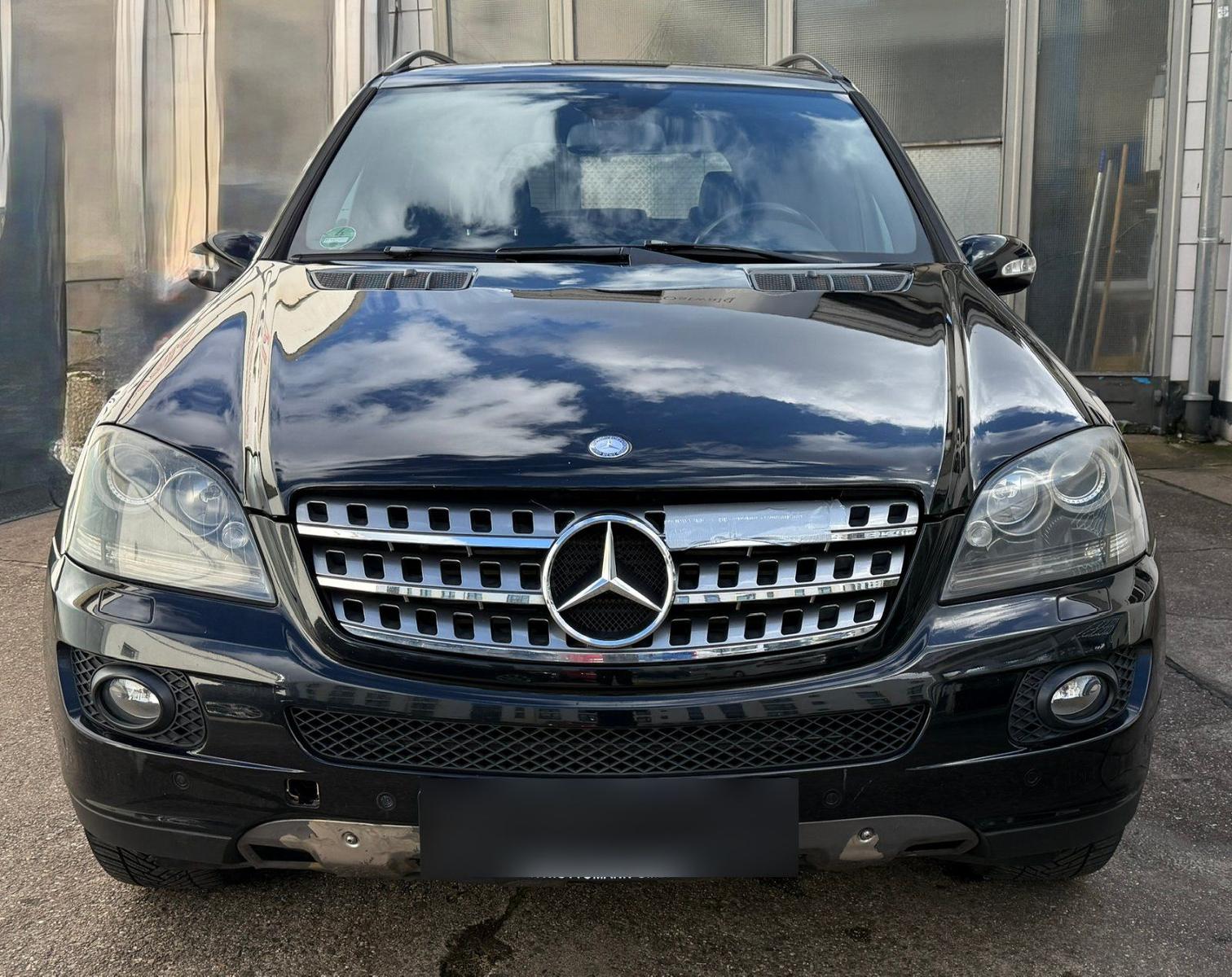 Mercedes-Benz ML 320