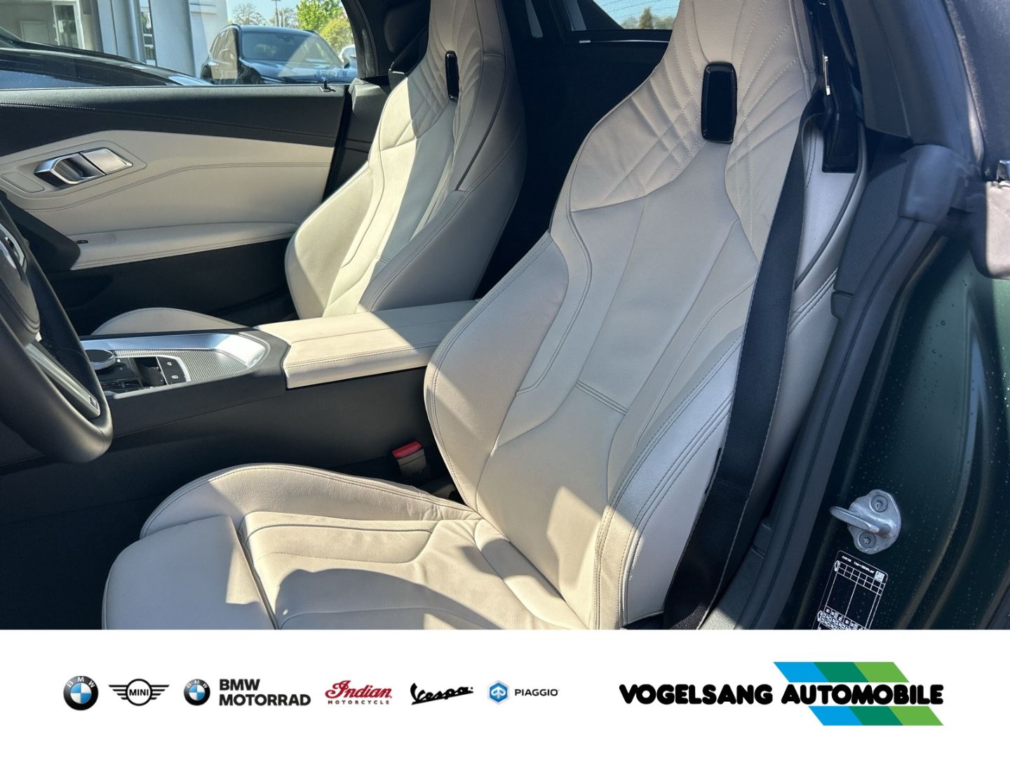 Fahrzeugabbildung BMW Z4 M40i 19/20' M-Räder Head-Up Harman/Kardon Nav