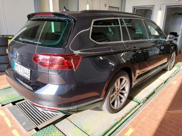 Volkswagen Passat Variant - 4