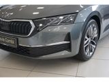 Skoda Octavia Combi 2.0 TDI Ultimate DSG Matrix Pano C - : Kombi