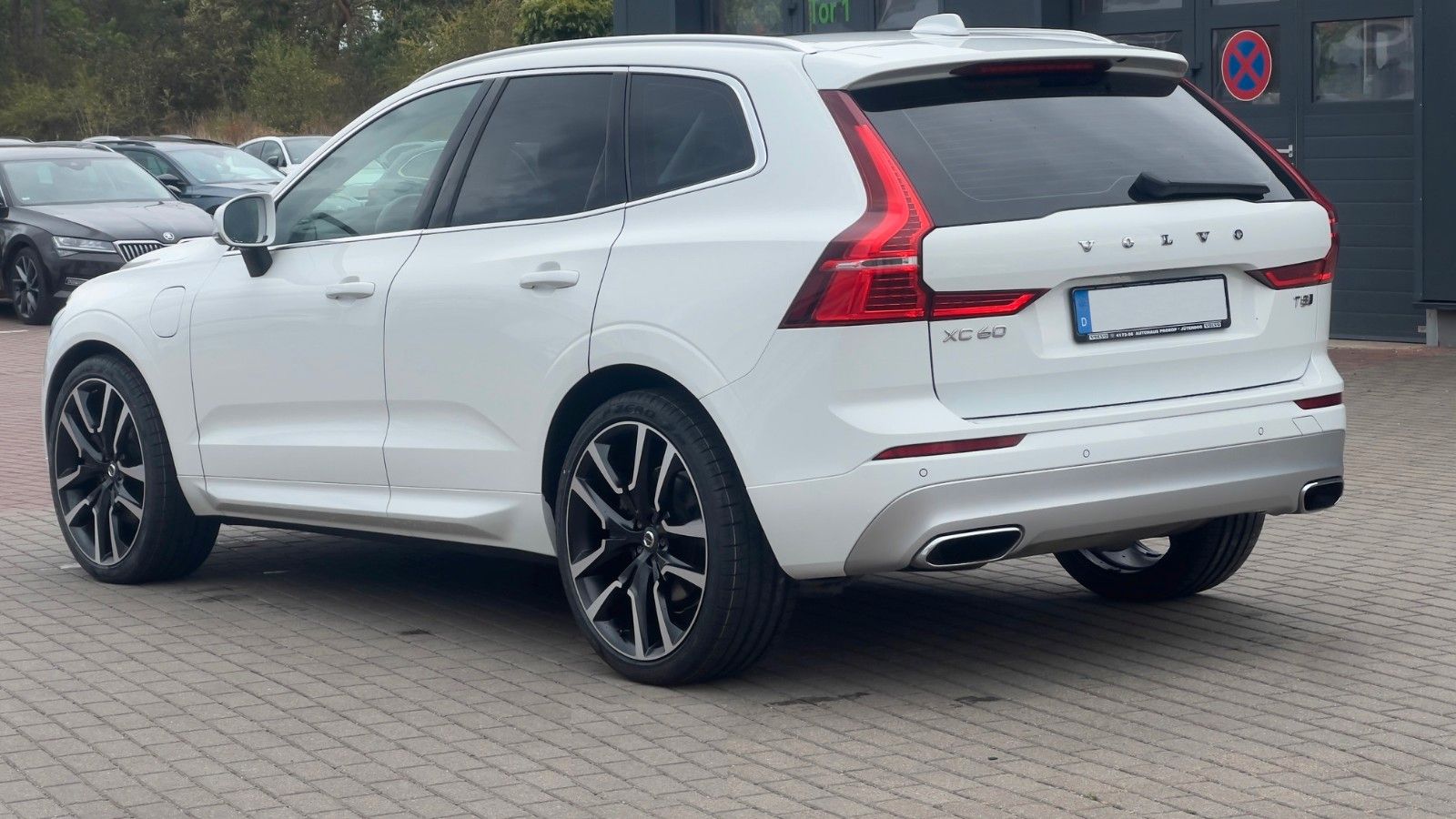 Fahrzeugabbildung Volvo XC60 T8 AWD *LUFT*STHZG*DAB*4x Sitzhzg*MIETKAUF*
