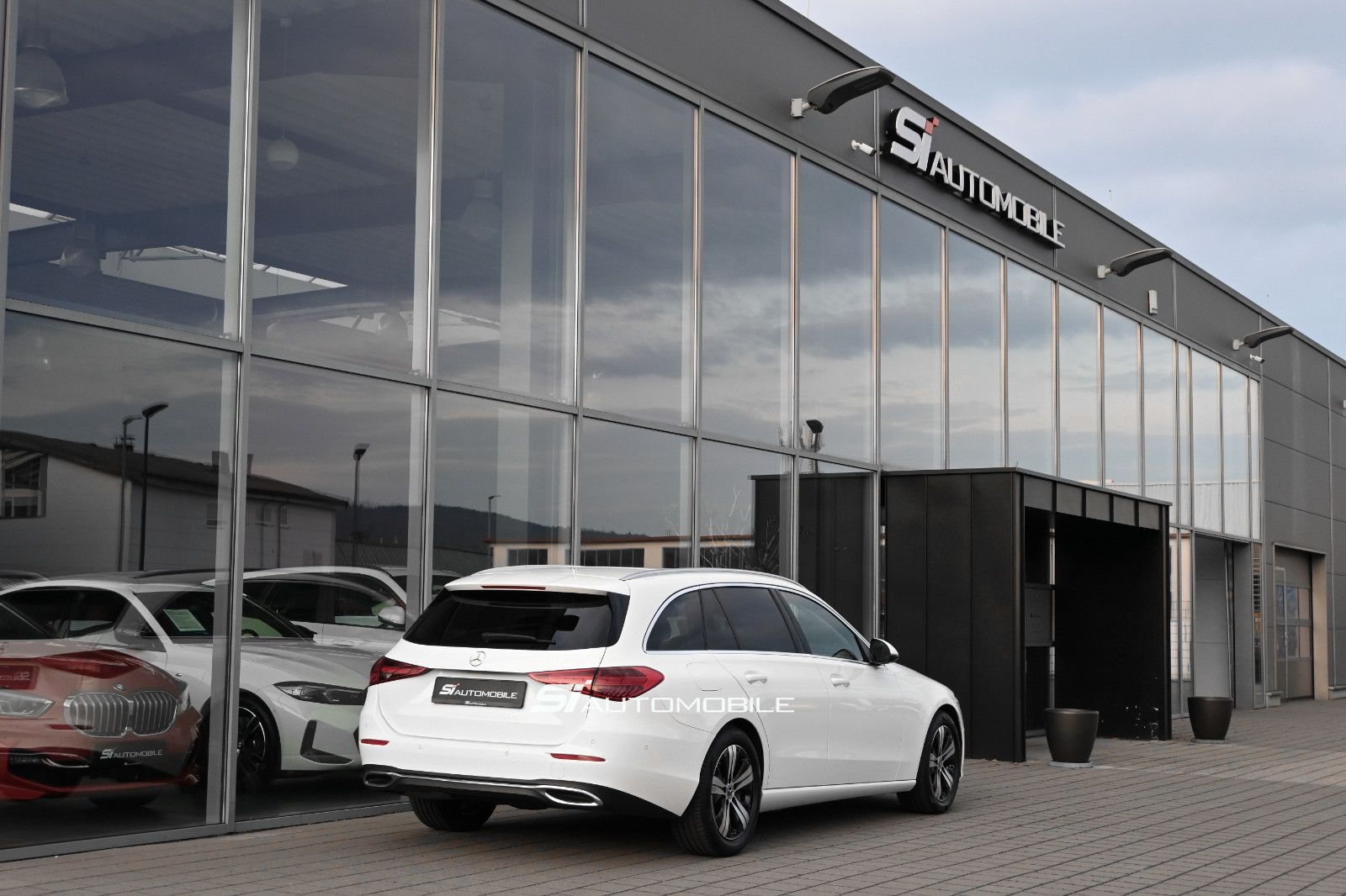 Fahrzeugabbildung Mercedes-Benz C 200 T Aut. Avantgarde °ACC°DIGITAL LIGHT°MEMO°