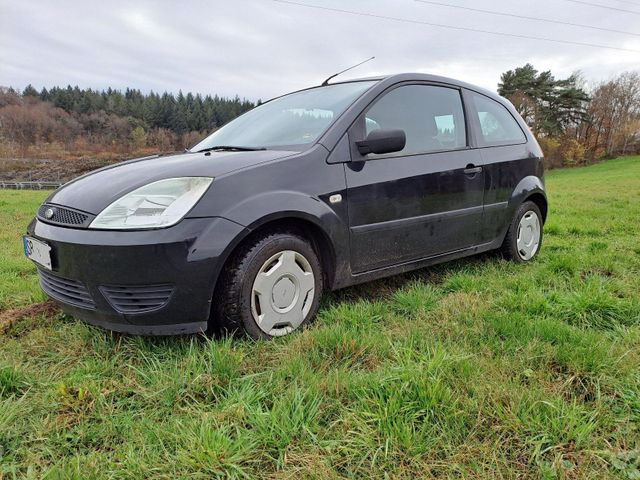 Ford Fiesta 1.4 i  - TÜV NEU