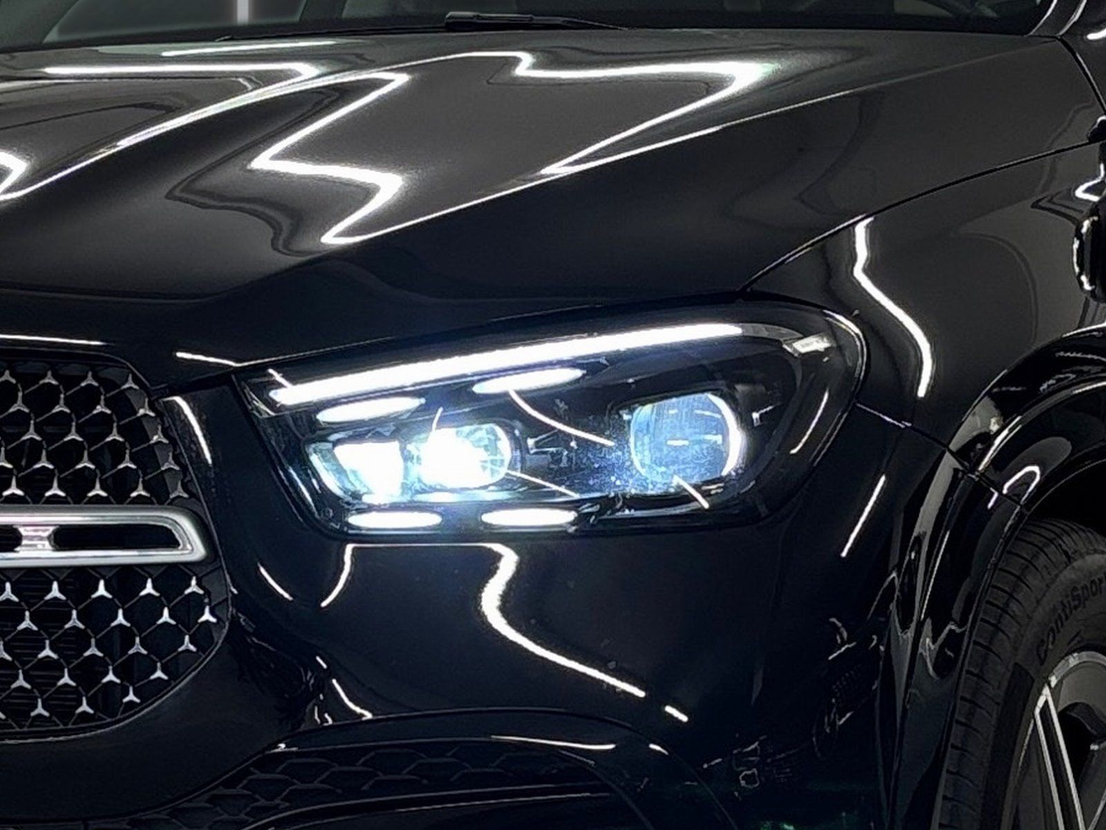 Fahrzeugabbildung Mercedes-Benz GLE 300 d 4M AMG*AHK*Pano*Airmatic*Burmester*360