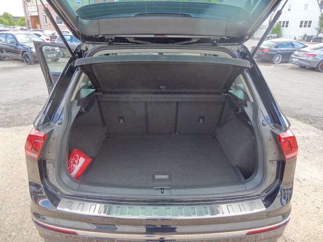 Fahrzeugabbildung Volkswagen Tiguan/R-Line/4x4/1.Hd/AHK/Navi/190PS/LED/