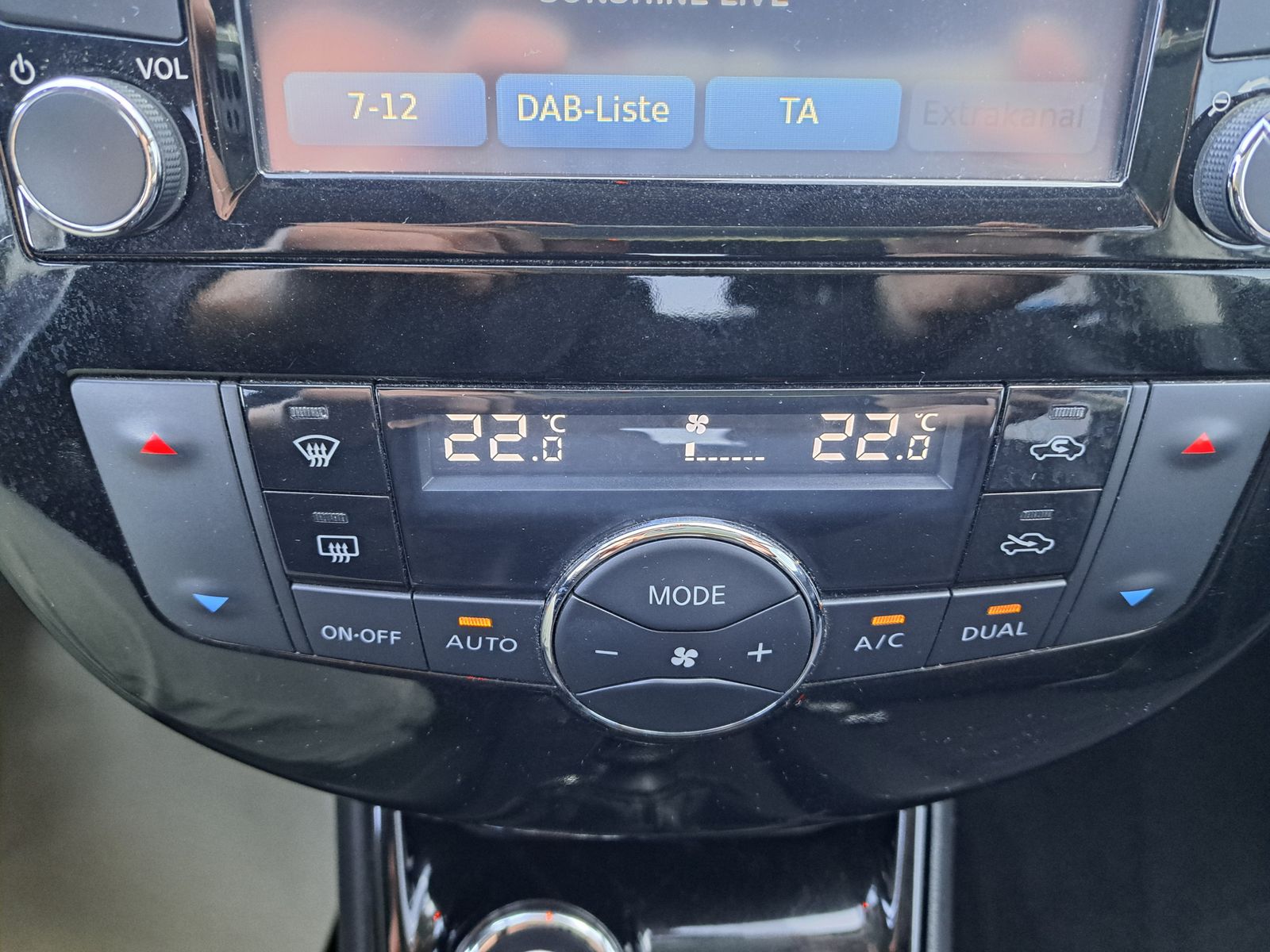 Fahrzeugabbildung Nissan Pulsar 1.2 DIG-T N-Connecta NAVI KAMERA SHZ ALU