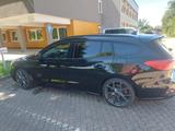 Ford Focus 2,3 EcoBoost ST Styling-Paket Turnier ... - Ford Focus: Styling