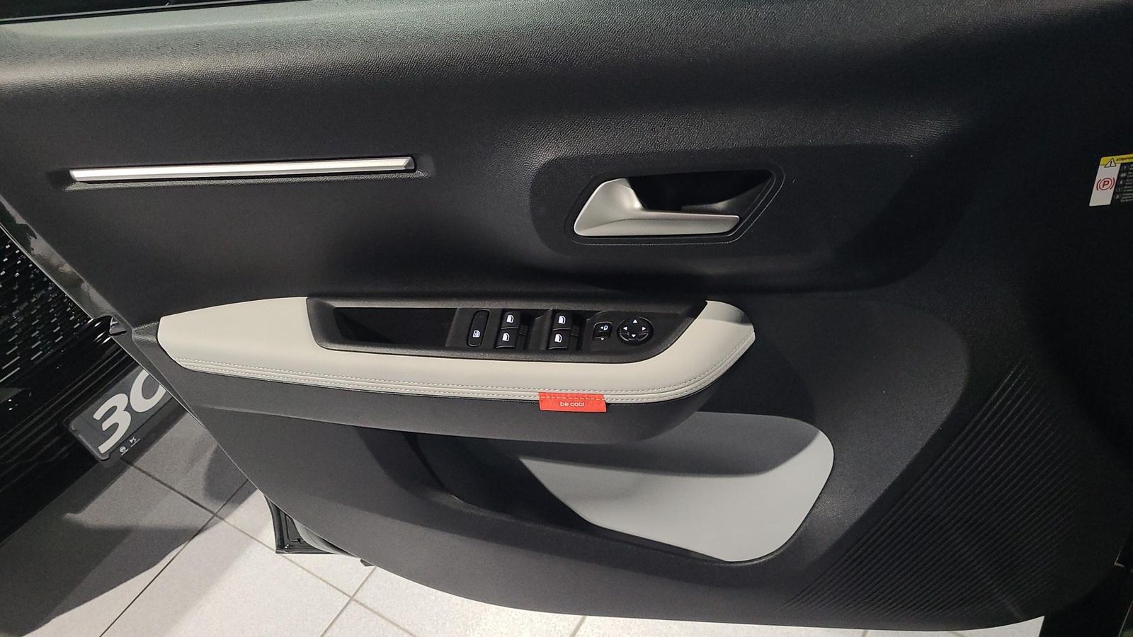 Fahrzeugabbildung Citroën e-C3 Aircross Max 113 PS AT