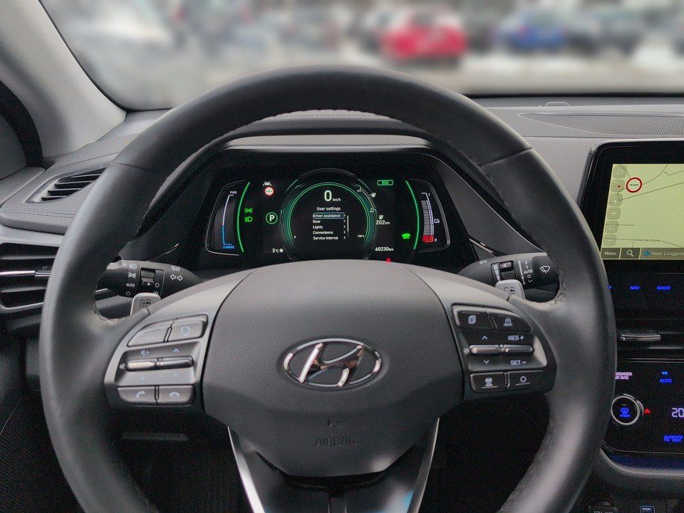 Fahrzeugabbildung Hyundai IONIQ EV STYLE GARANTIE NAV+INFINITY+CARPLAY+KAM