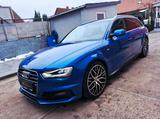 Audi A4 Avant S line Sportpaket / plus - mit Benzin-Antrieb: Blau, Kombi, Sportpaket