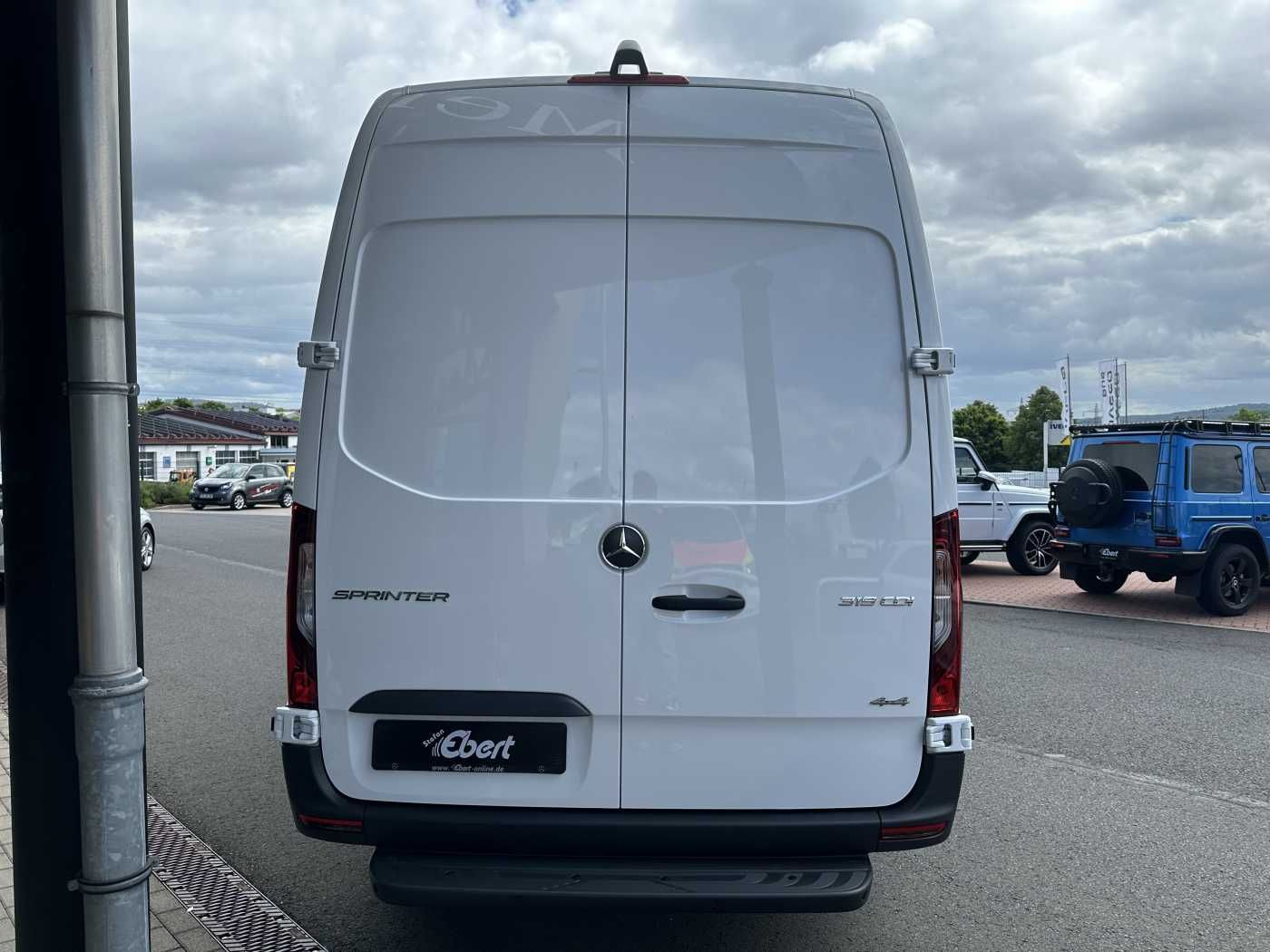 Fahrzeugabbildung Mercedes-Benz Sprinter 319 CDI 4x4 4325 Kamera LED SHZ MBUX