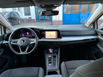 Volkswagen Golf - 10
