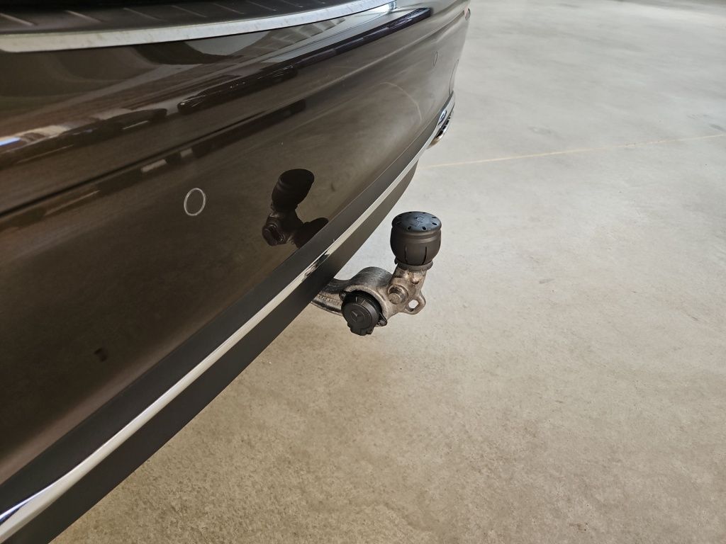 Fahrzeugabbildung Mercedes-Benz E 250 LUXURY AHK Comand Kamera LED
