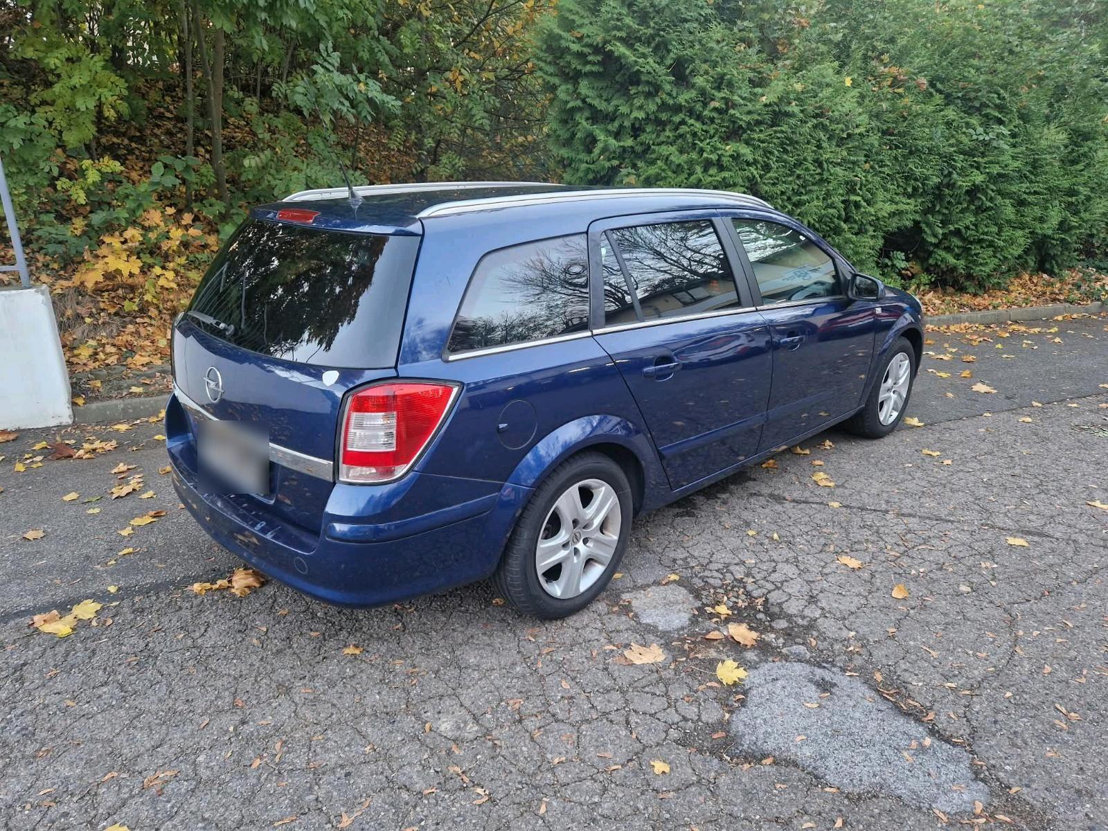 Opel Astra 2009 — engine 116 HP (85kW)