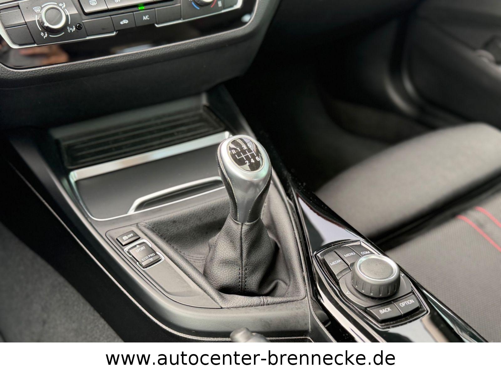BMW 118i Sport Line*Schiebedach*LED*PDC*8-fach ber*