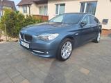 BMW 530 Gran Turismo - blaue BMW 530 Gran Turismo