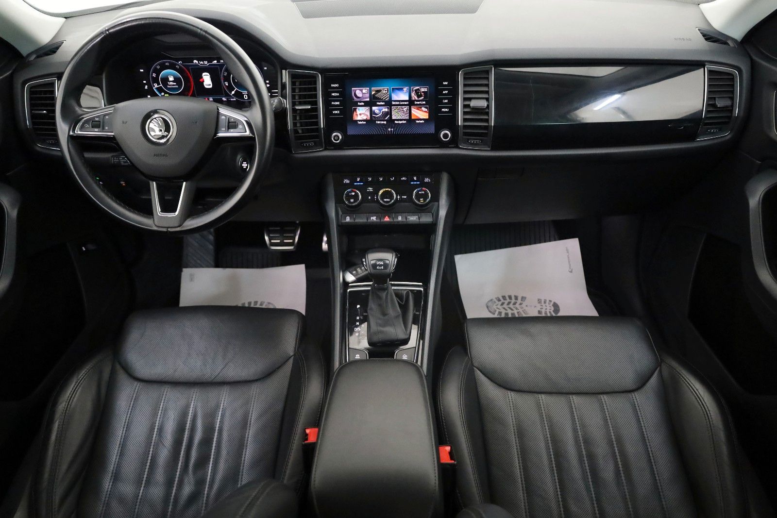 Fahrzeugabbildung SKODA Kodiaq L&K 4x4 Leder,Navi,LED,360°,ACC,AHK,SR+WR