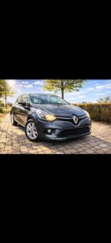 Renault Clio ENERGY TCe 120 EDC Initiale Paris Initi... - Renault Clio Initiale mit Benzin-Antrieb