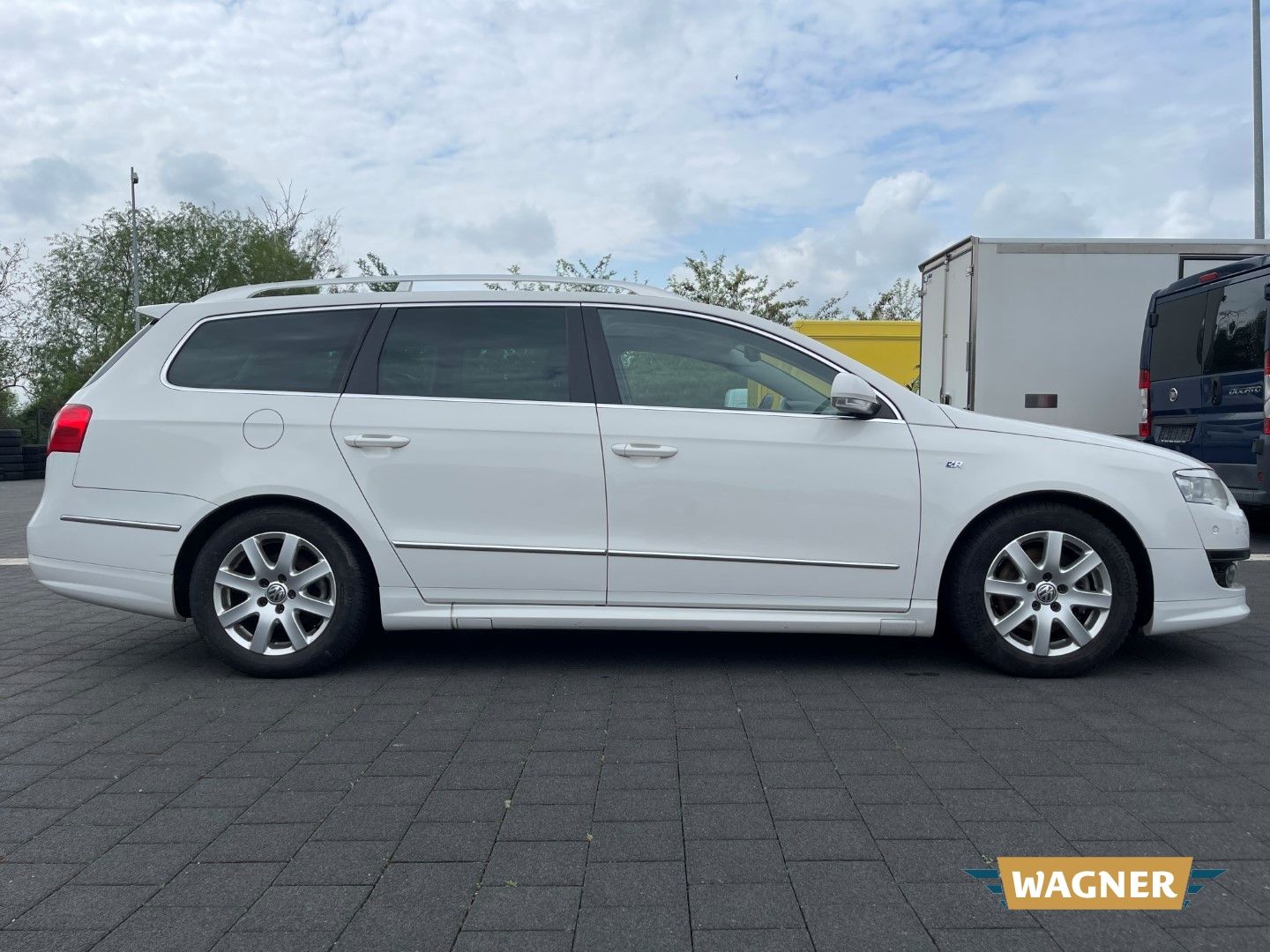 Fahrzeugabbildung Volkswagen Passat Variant Highline R-Line Motorschaden