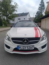 Mercedes-Benz Mercedes CLA 200 AMG-Sportlich mit Panoramadach  - Mercedes-Benz CLA 200 Gebrauchtwagen in München