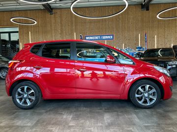 Hyundai ix20*TÜVSERVICE:NEU*SitzLenkradHZ*NAV*TEMPO*PD