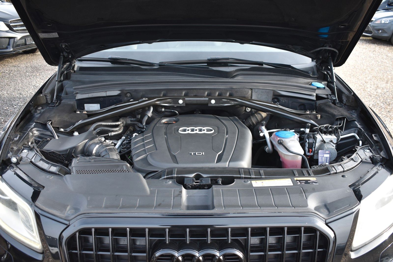 Fahrzeugabbildung Audi Q5 2.0 TDI 130 kW quattro S Line AHK  20*