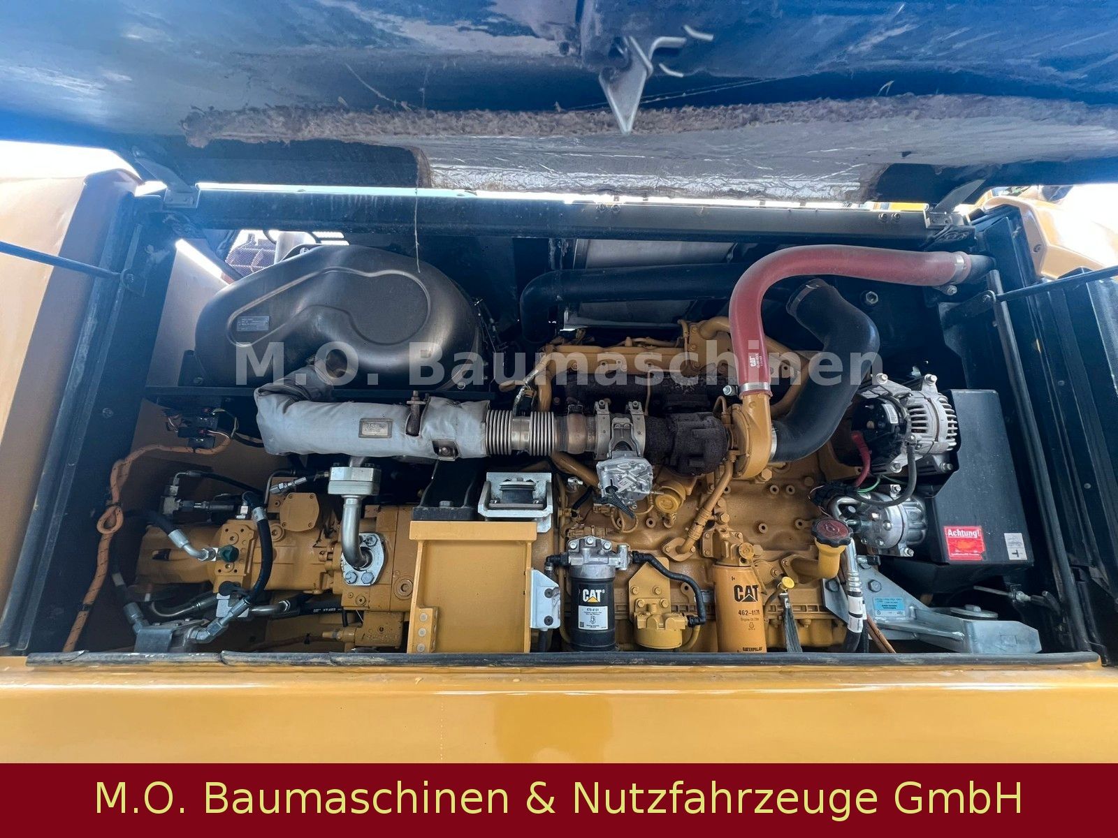 Fahrzeugabbildung CAT CAT MH 3022