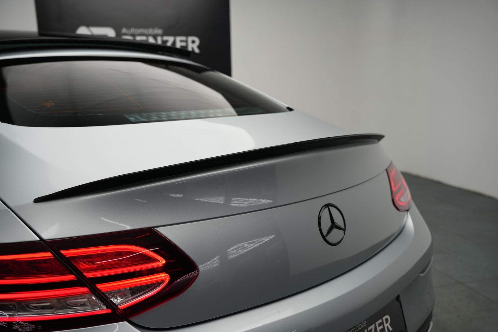 Fahrzeugabbildung Mercedes-Benz C 220d *AMG*Panorama*Ambiente*MBUX*SHZ*