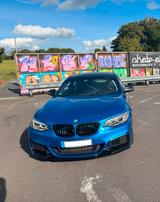 BMW M235i  Navi H&K M Performance KW Z Performance - blaue BMW M-Modelle