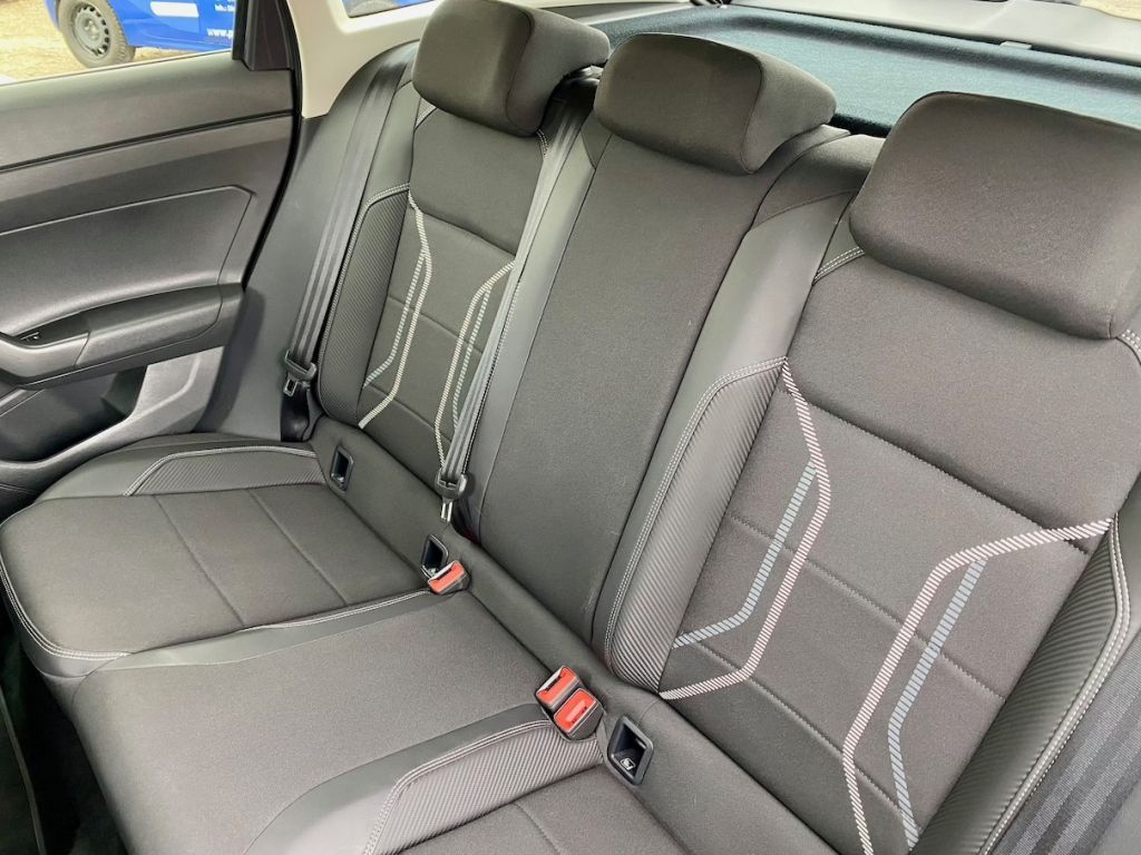 Fahrzeugabbildung Volkswagen Taigo 1.0 TSI DSG STYLE AAC SHZ GJR NAVI PDC