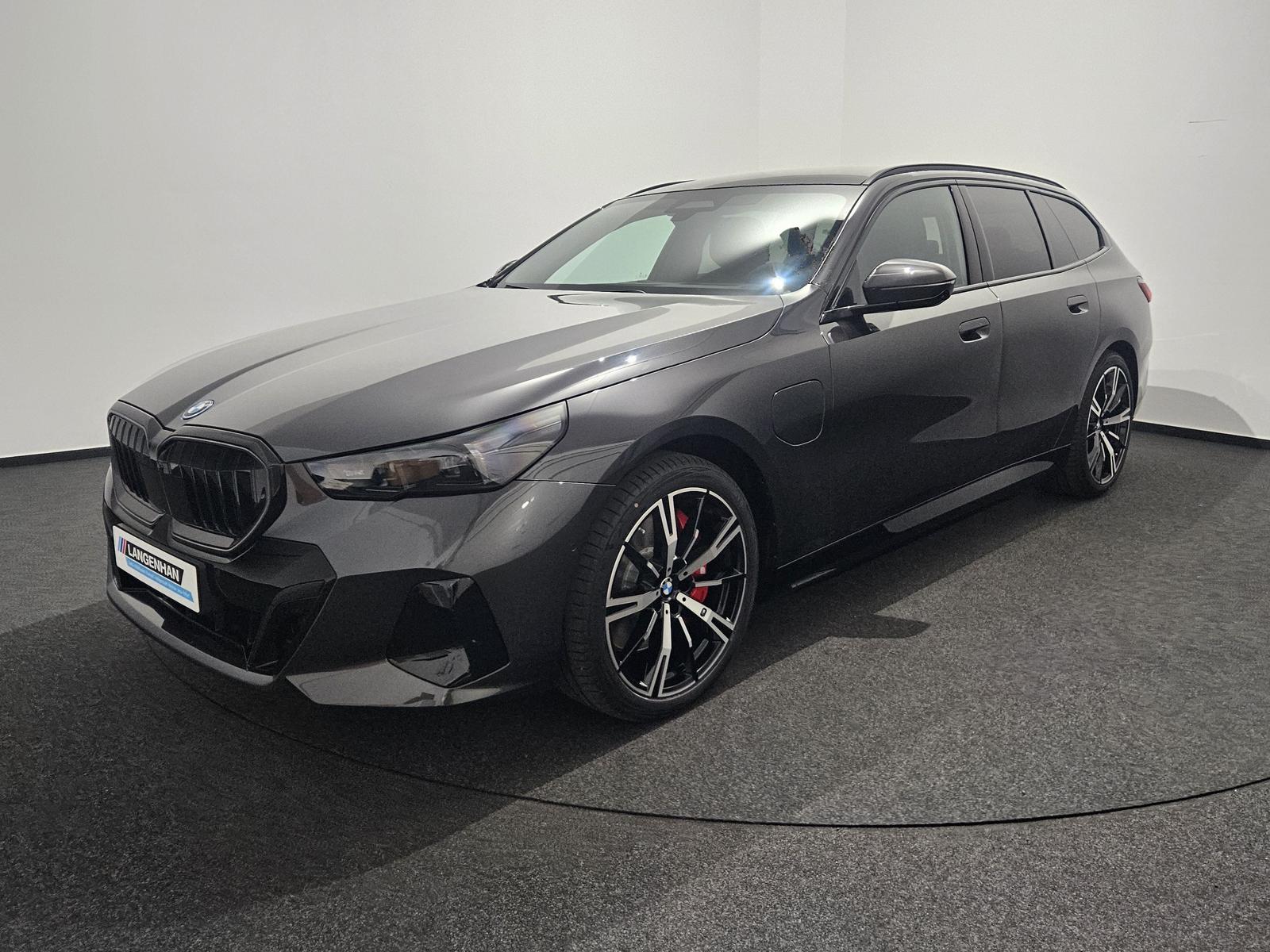 BMW 550e xDrive M Sport HUD AHK Pano Sitzlüftung