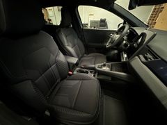 Fahrzeugabbildung Captur II Esprit Alpine 1.8 E-TECH Hybrid 160 EU