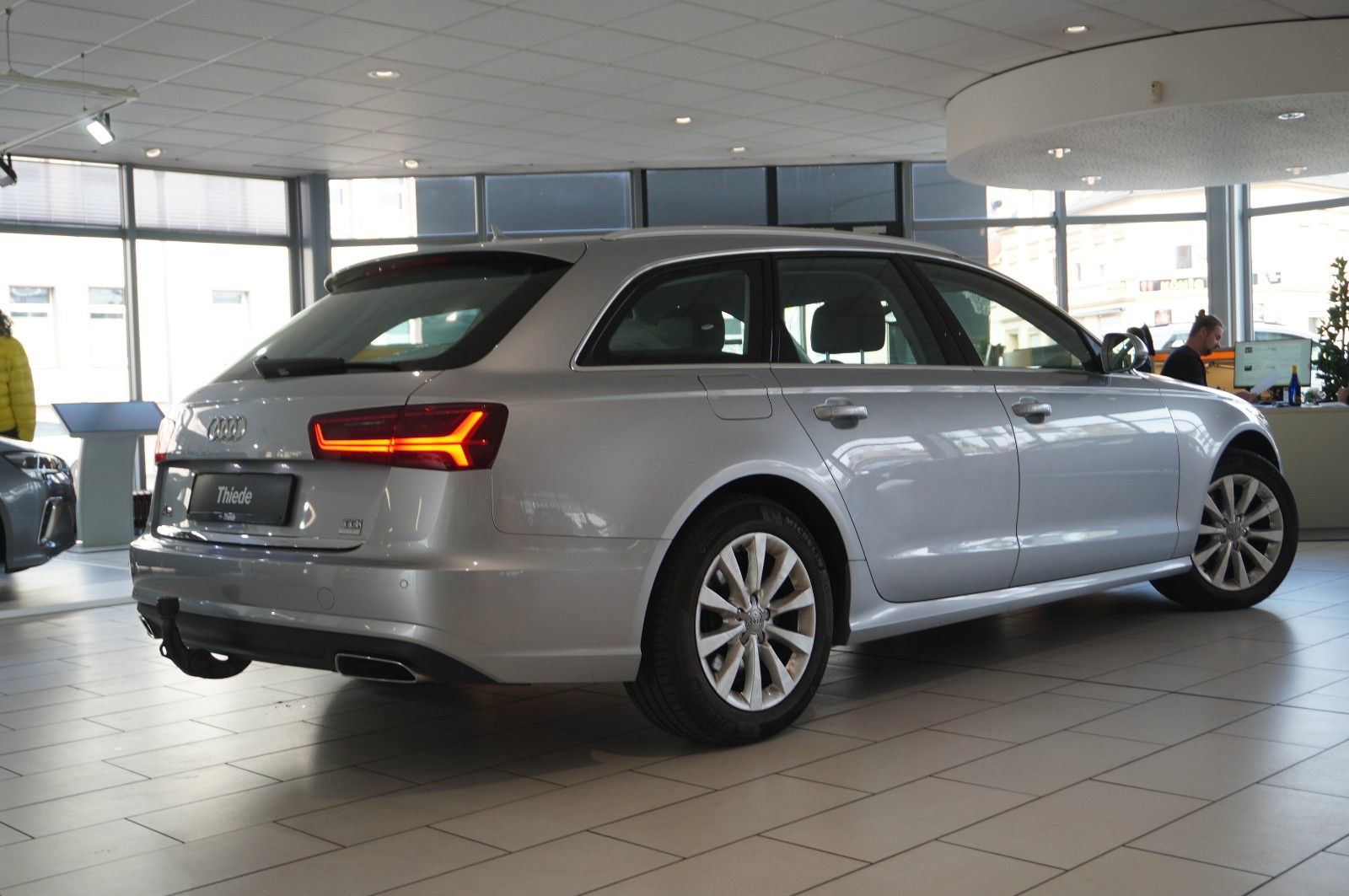 Fahrzeugabbildung Audi A6 Avant 2.0 TDI ULTRA S-TRONIC NAVI/LED/SHZ/AHK