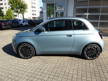 Fiat 500e C Icon, Park Paket, Winter Paket, 17 Zoll
