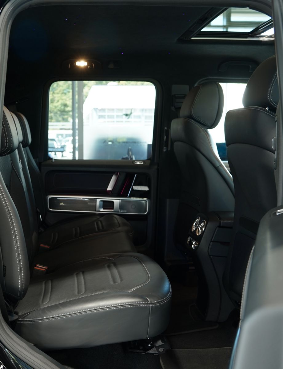 Mercedes Benz G 500