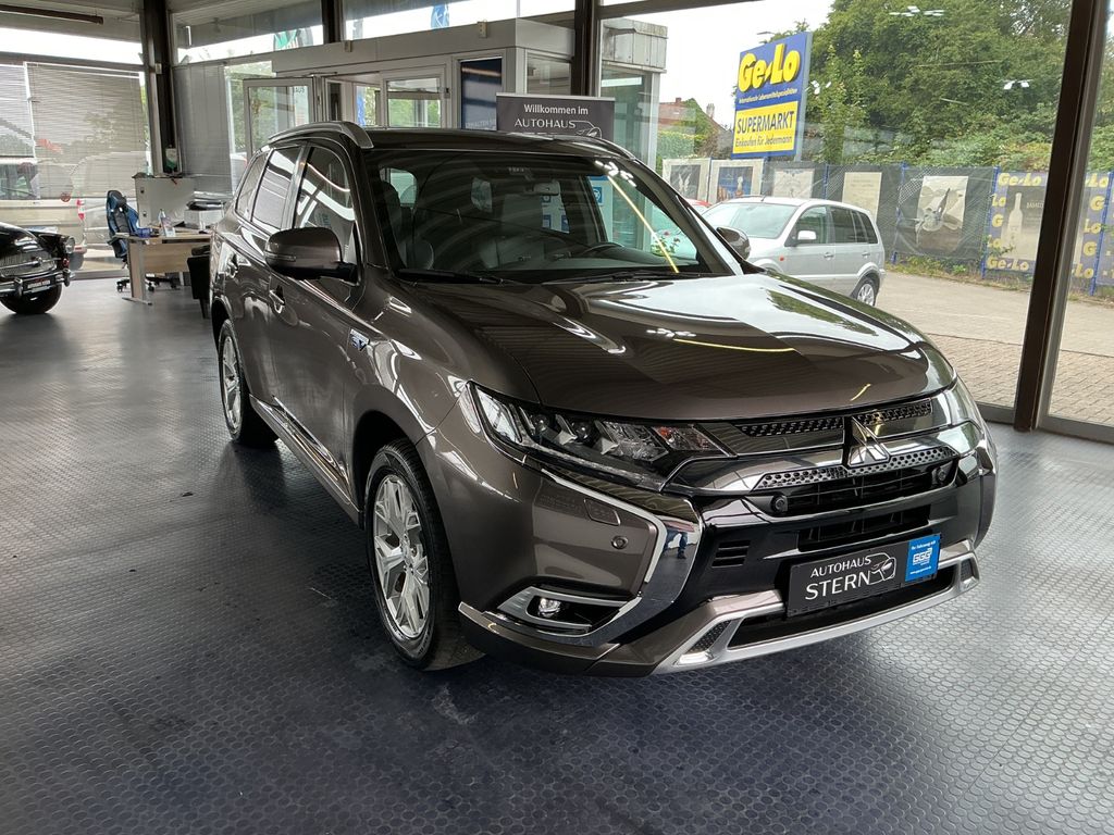 Image of Mitsubishi Outlander